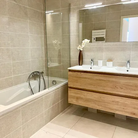 Panoramic Sea View Blue Pearl Apartament *