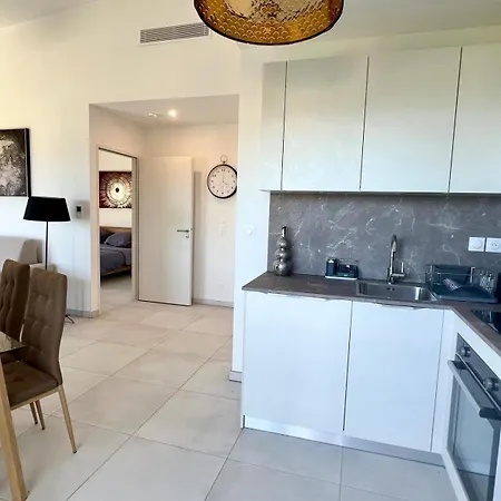 Panoramic Sea View Blue Pearl *